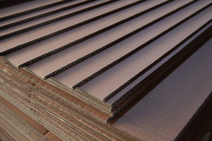 ��ĥ�͸��g����